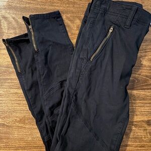 American Eagle Outfitters Black Cargo Pants with Tapered Leg